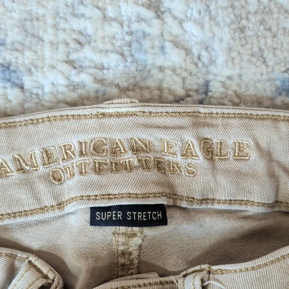 American Eagle Super Stretch Midi Shorts Womens 6 Tan - Picture 2 of 5